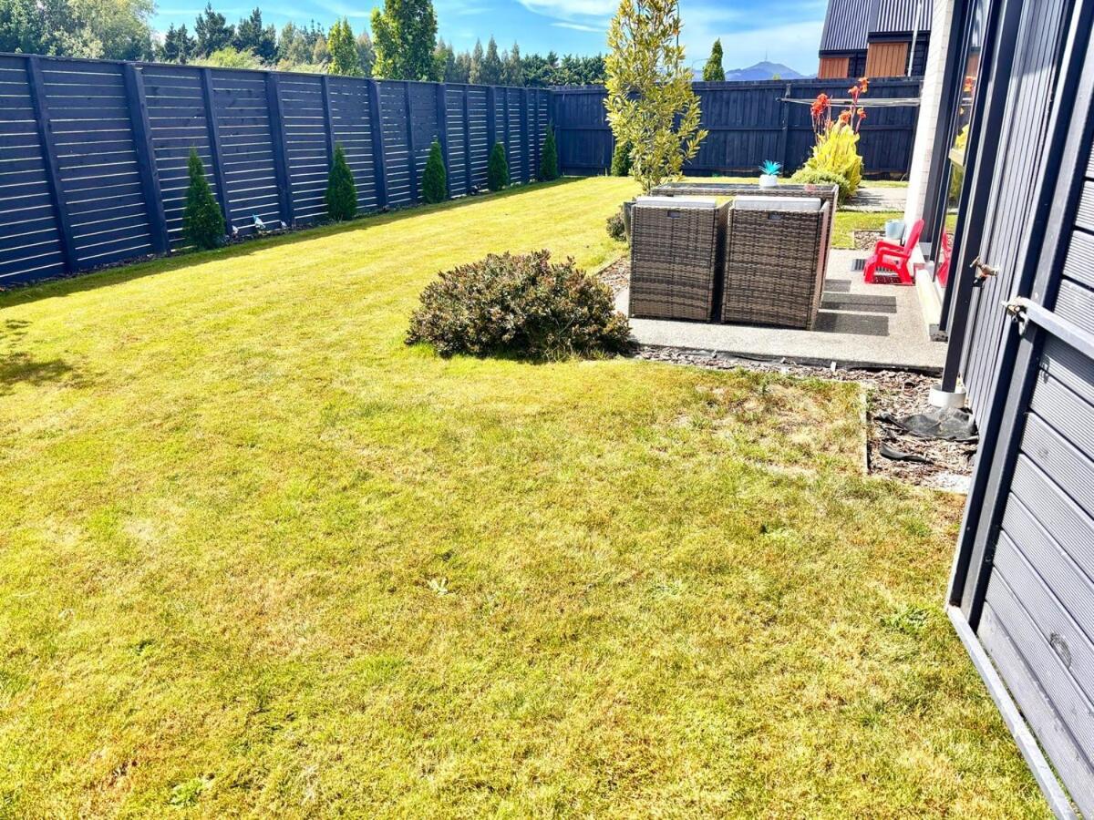 Modern Three Bedroom House Holiday home *