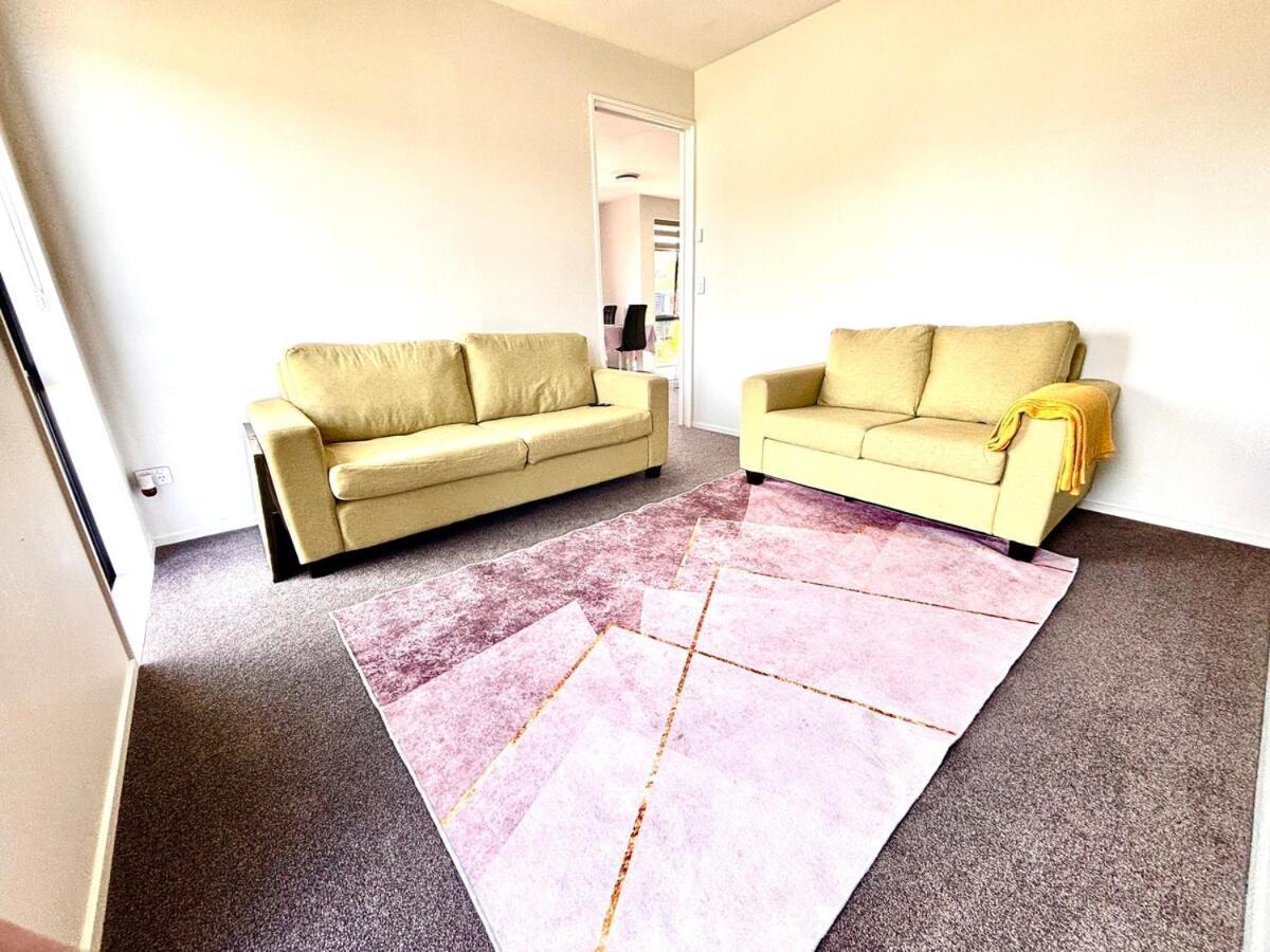 Modern Three Bedroom House Christchurch